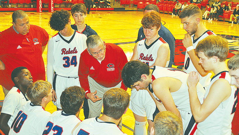 Always a coach: Ex-De Soto mentor Davis builds winner in Park Hills